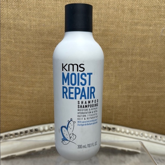 KMS Moistrepair Shampoo - Picture 2 of 6